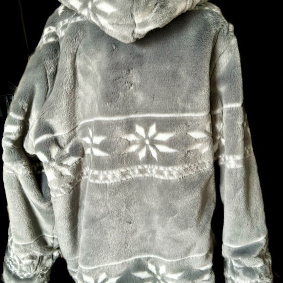 Fuzzy Soft Plus Size Women’s Warm Faux Fur Coat Sz 2X - Picture 4 of 10